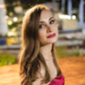 Meet your Posher, Yael